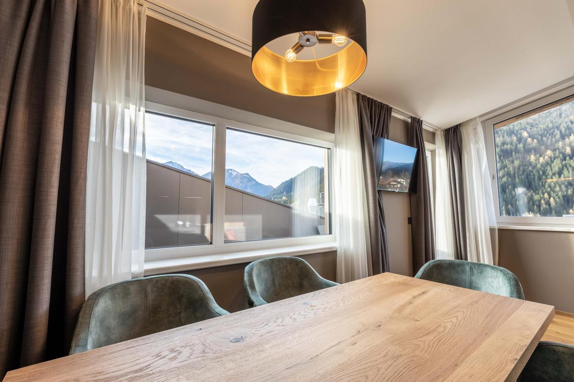 Zugspitz Residence Ehrwald Rom bilde